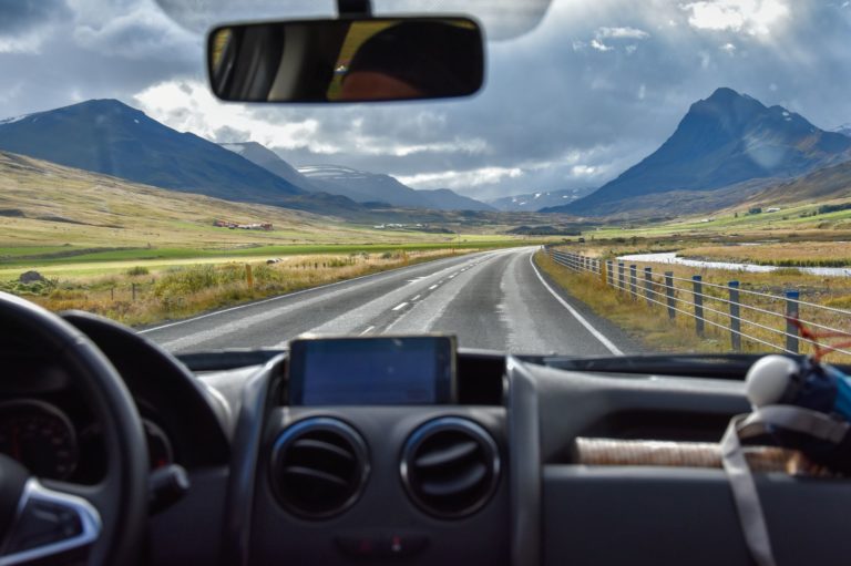 Pro Tips For renting a car for a road trip